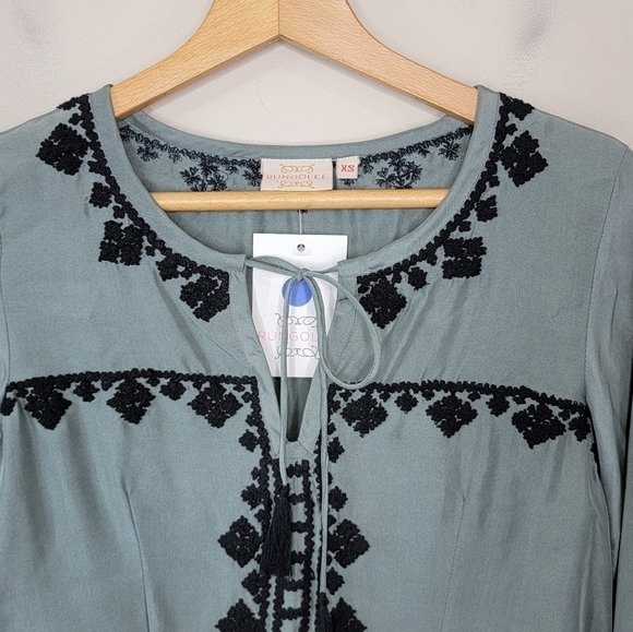 NWT Rungolee | Masaba Gray Black Floral Embroidered Tunic Blouse Size XS - Picture 6 of 7